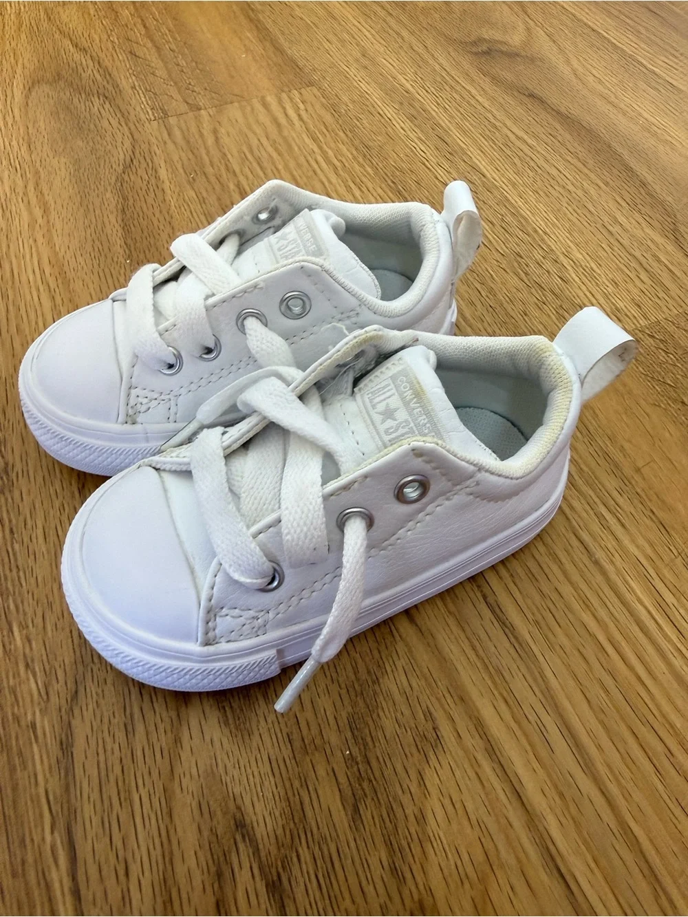 Converse classic white